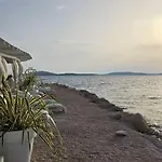 Ellasea - Beachside Zaboric
