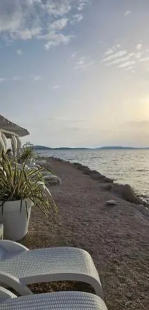 Ellasea - Beachside Zaboric