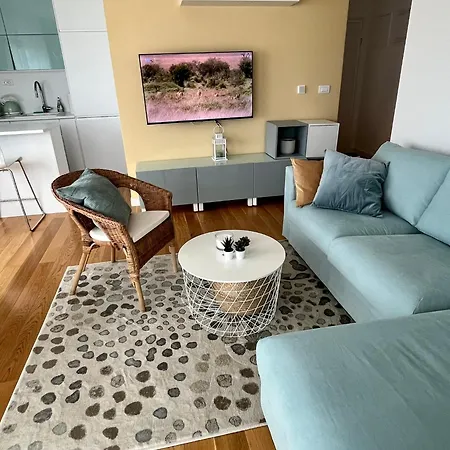 Apartment Ellasea - Beachside