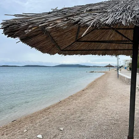 Ellasea - Beachside דירה ז'אבוריץ'