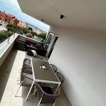 Apartment Ellasea - Beachside