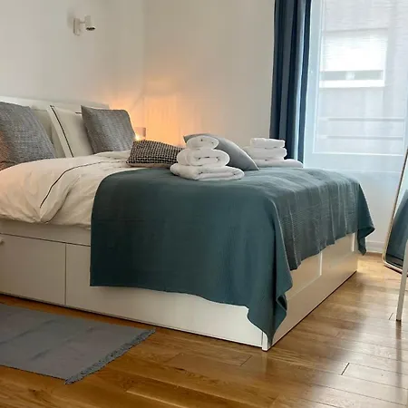 Ellasea - Beachside *