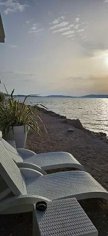 Ellasea - Beachside דירה