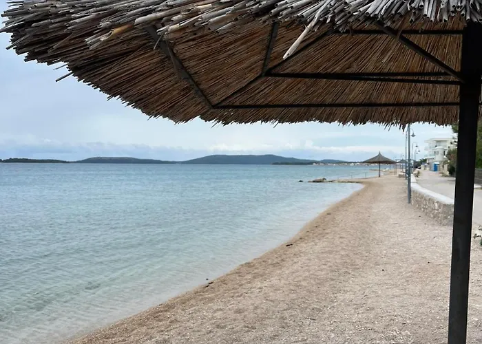 Ellasea - Beachside דירה ז'אבוריץ'