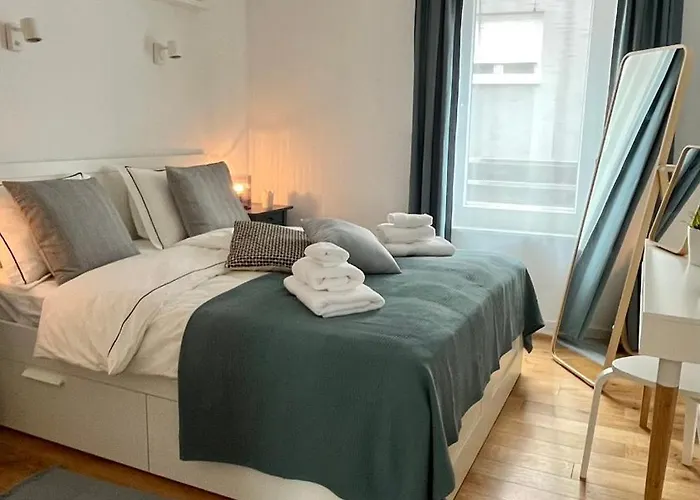 דירה Ellasea - Beachside ז'אבוריץ'