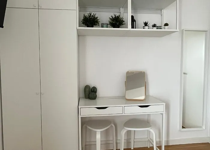 Ellasea - Beachside *